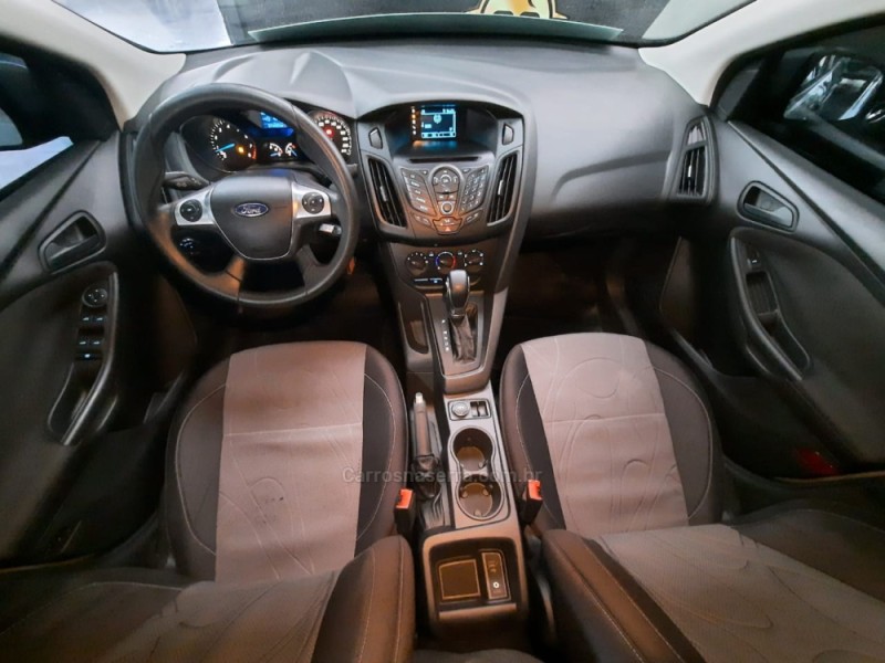 FOCUS 2.0 S SEDAN 16V FLEX 4P AUTOMÁTICO - 2015 - CAXIAS DO SUL