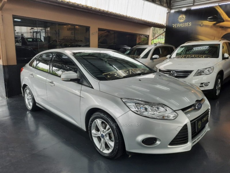 FOCUS 2.0 S SEDAN 16V FLEX 4P AUTOMÁTICO - 2015 - CAXIAS DO SUL