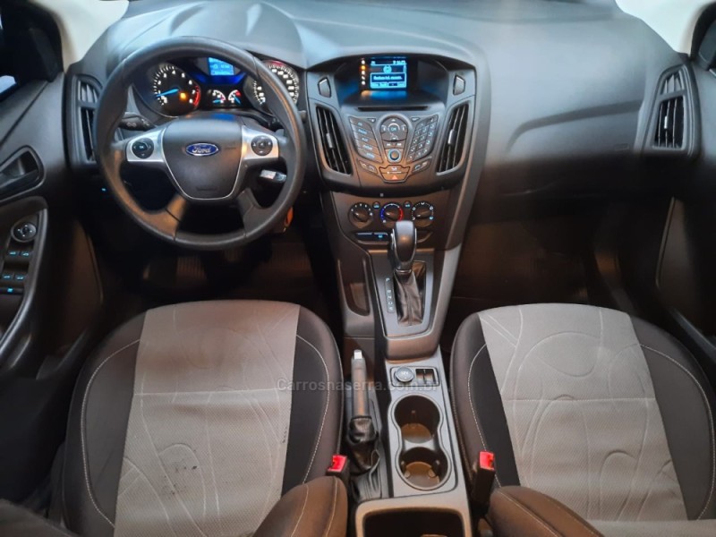 FOCUS 2.0 S SEDAN 16V FLEX 4P AUTOMÁTICO - 2015 - CAXIAS DO SUL