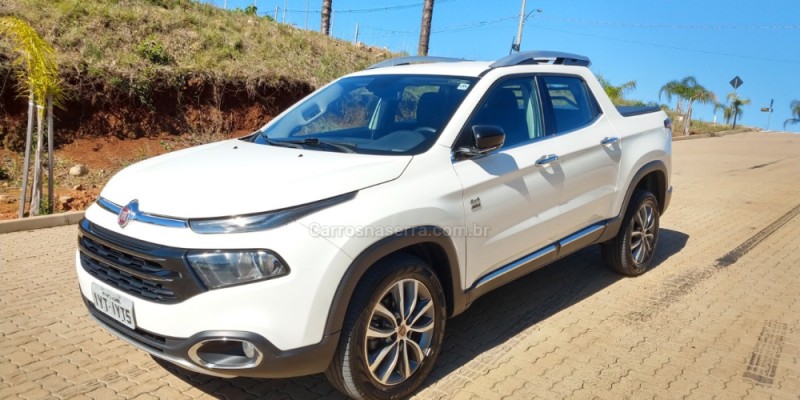 TORO 2.0 16V TURBO DIESEL VOLCANO 4WD AUTOMÁTICO