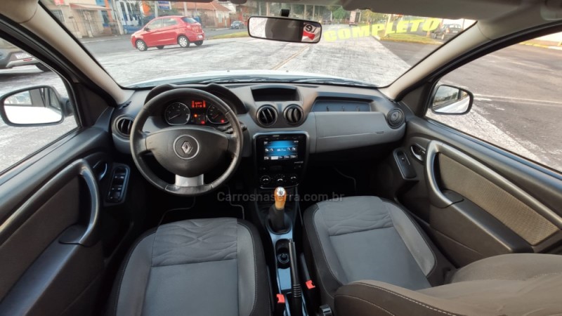 DUSTER 1.6 TECH ROAD 4X2 16V FLEX 4P MANUAL - 2014 - NOVO HAMBURGO