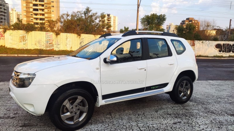 DUSTER 1.6 TECH ROAD 4X2 16V FLEX 4P MANUAL
