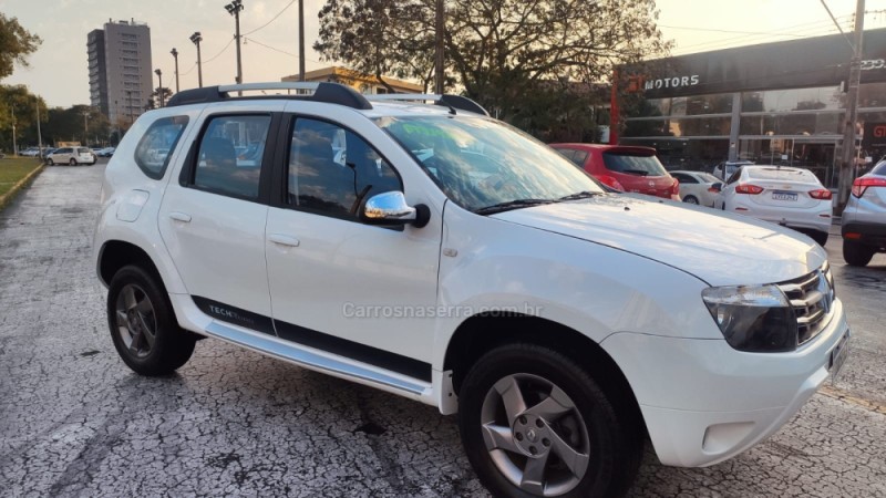 DUSTER 1.6 TECH ROAD 4X2 16V FLEX 4P MANUAL - 2014 - NOVO HAMBURGO