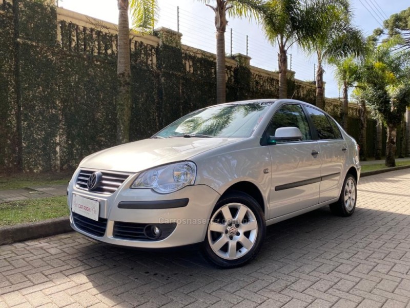 POLO SEDAN 1.6 MI 8V FLEX 4P MANUAL