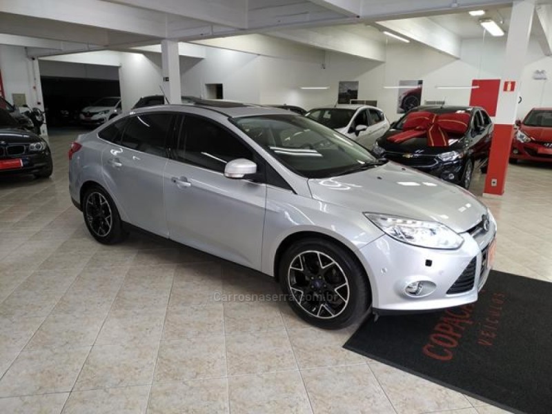 FOCUS 2.0 TITANIUM PLUS SEDAN 16V FLEX 4P AUTOMÁTICO - 2015 - CAXIAS DO SUL