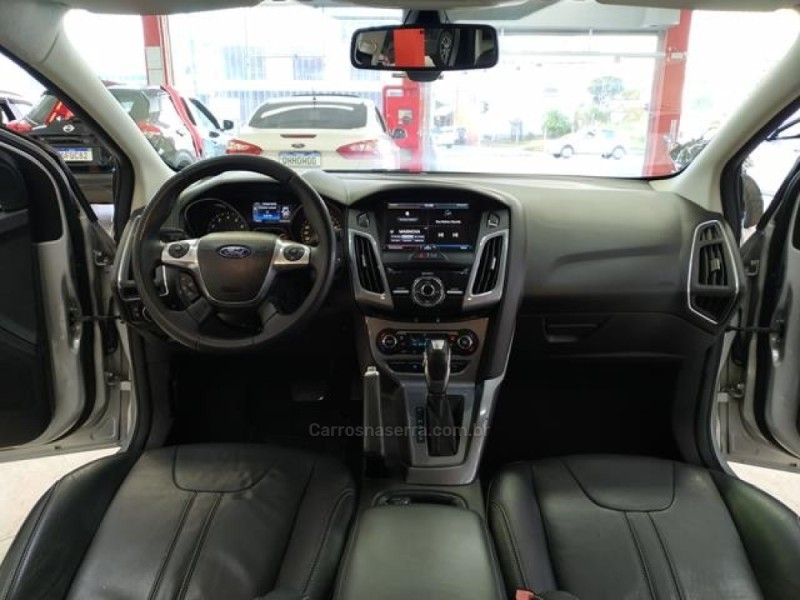 FOCUS 2.0 TITANIUM PLUS SEDAN 16V FLEX 4P AUTOMÁTICO - 2015 - CAXIAS DO SUL