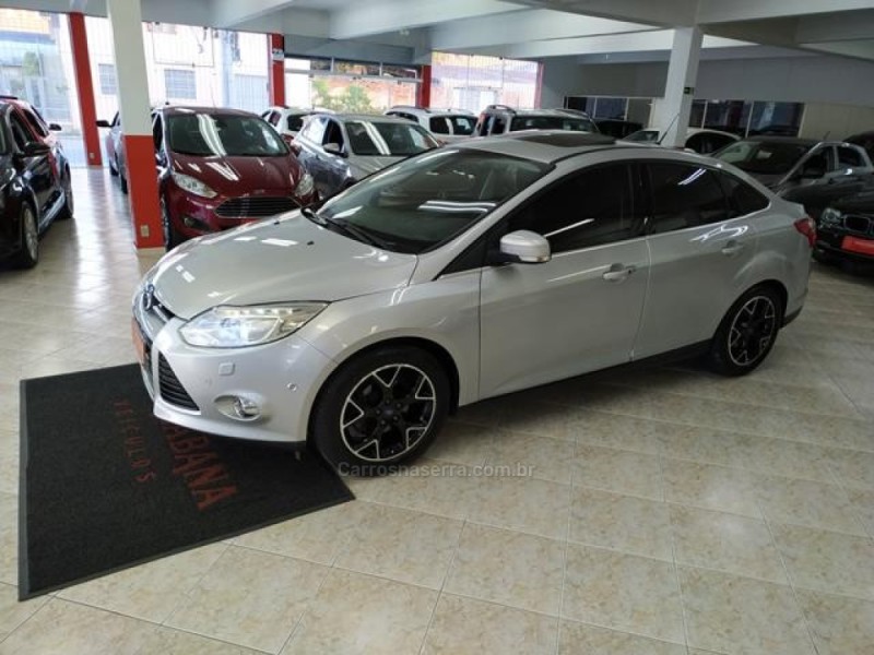 FOCUS 2.0 TITANIUM PLUS SEDAN 16V FLEX 4P AUTOMÁTICO - 2015 - CAXIAS DO SUL