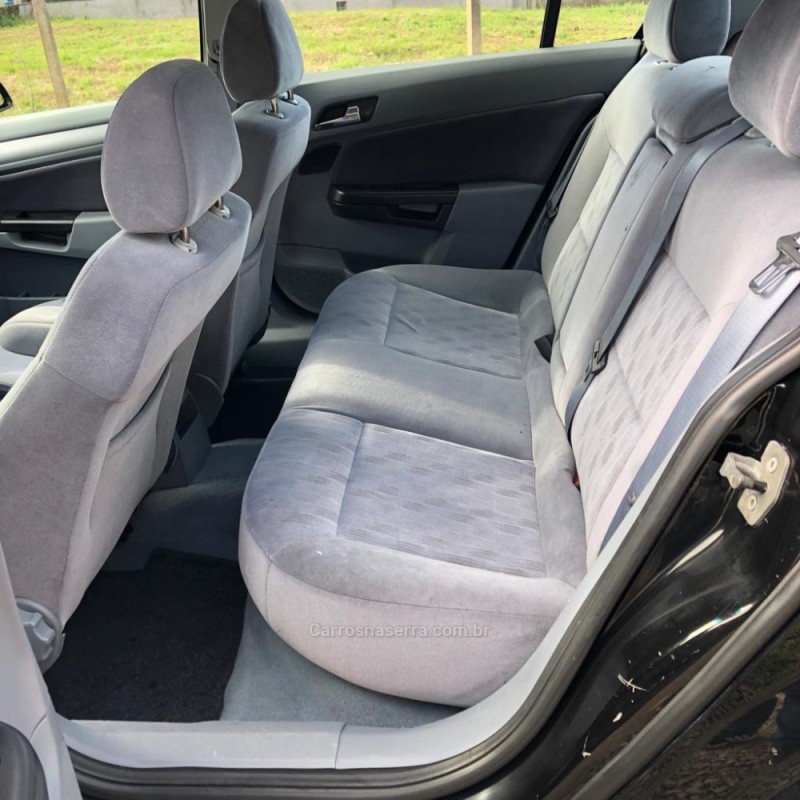 VECTRA 2.0 MPFI ELEGANCE 8V FLEX 4P AUTOMÁTICO - 2009 - PAROBé
