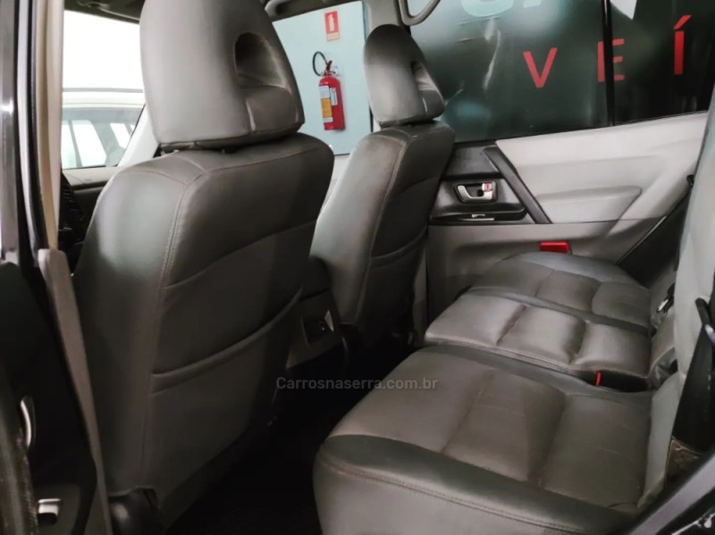 PAJERO FULL 3.2 GLS 4X4 16V TURBO INTERCOOLER DIESEL 4P AUTOMÁTICO - 2003 - MONTENEGRO