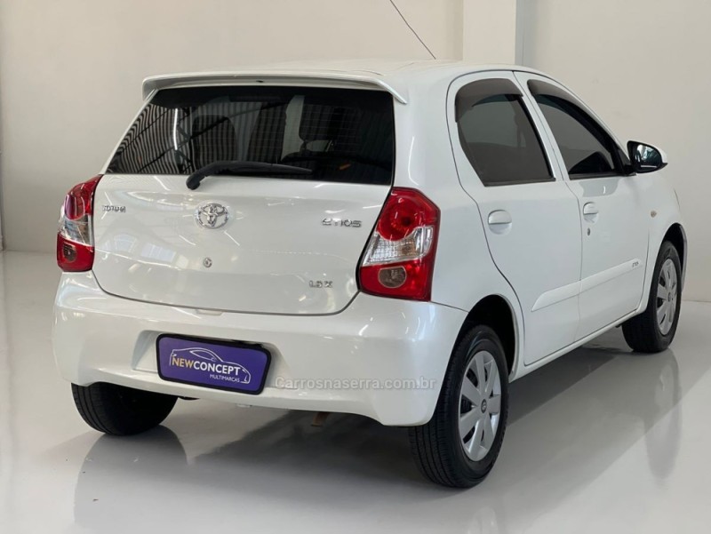 ETIOS 1.3 X 16V FLEX 4P MANUAL - 2016 - NOVO HAMBURGO