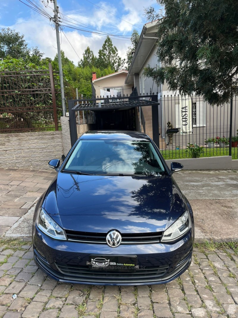 GOLF 1.0 TSI COMFORTLINE 12V TOTAL FLEX 4P MANUAL - 2017 - CAXIAS DO SUL