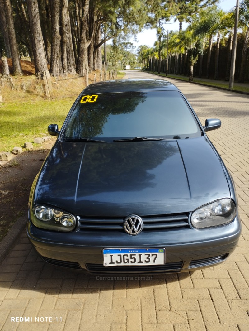 GOLF 1.6 8V GASOLINA 4P MANUAL - 2000 - CAXIAS DO SUL