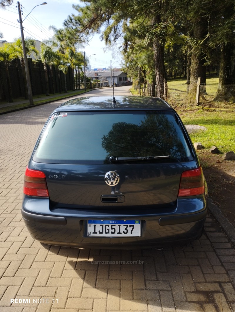 GOLF 1.6 8V GASOLINA 4P MANUAL - 2000 - CAXIAS DO SUL