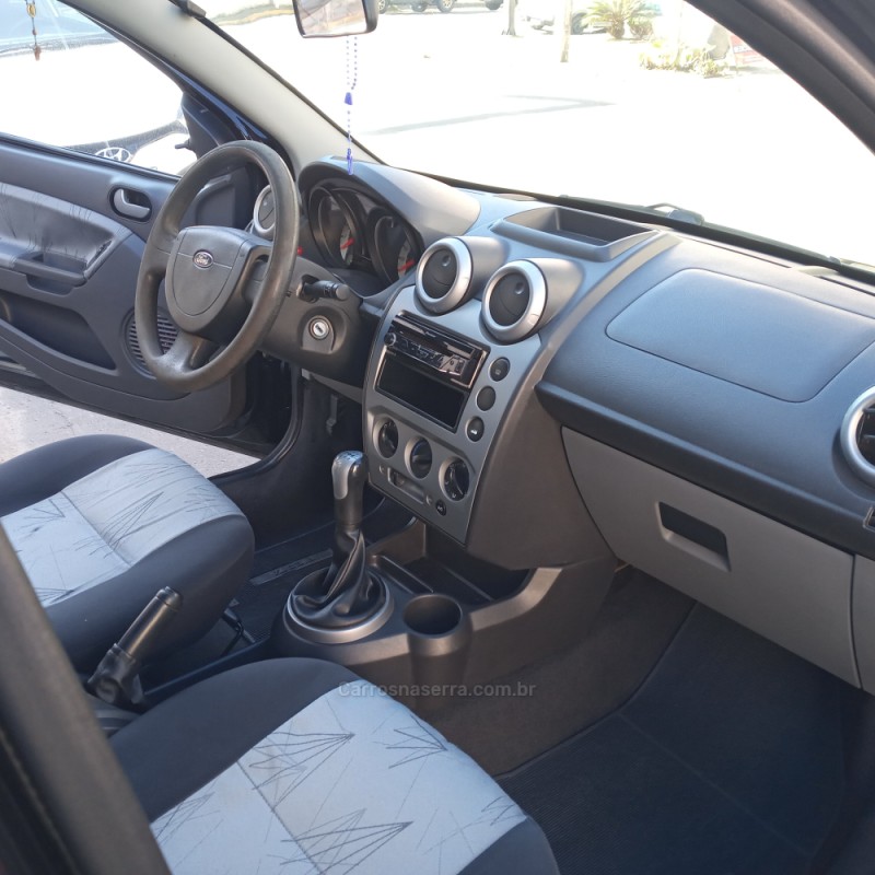 FIESTA 1.6 MPI CLASS HATCH 8V FLEX 4P MANUAL - 2009 - FLORES DA CUNHA