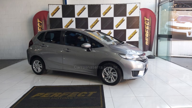 FIT 1.4 LX 8V GASOLINA 4P AUTOMÁTICO - 2015 - PORTãO