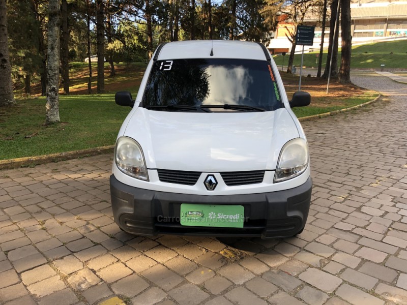 KANGOO 1.6 EXPRESSION 16V FLEX 4P MANUAL - 2013 - CAXIAS DO SUL