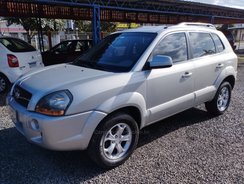 TUCSON 2.0 MPFI GLS 16V 143CV 2WD FLEX 4P AUTOMÁTICO