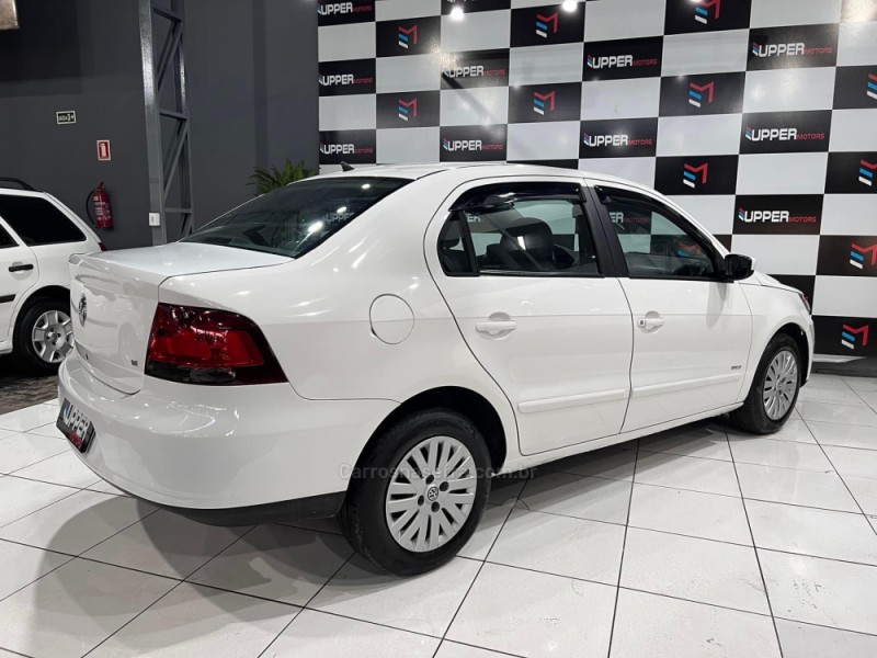 VOYAGE 1.6 MI TREND 8V FLEX 4P MANUAL - 2011 - PORTãO