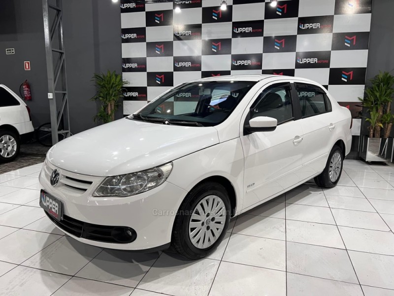 VOYAGE 1.6 MI TREND 8V FLEX 4P MANUAL - 2011 - PORTãO