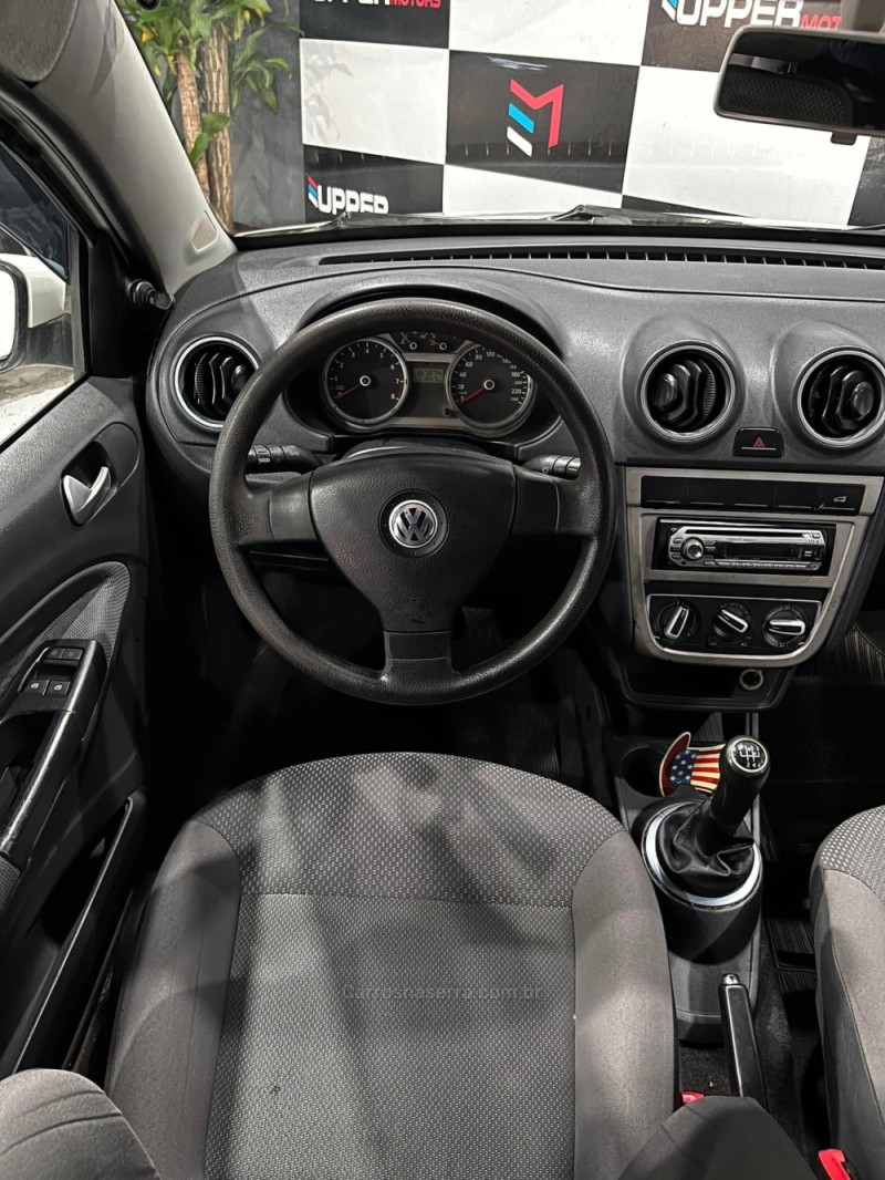 VOYAGE 1.6 MI TREND 8V FLEX 4P MANUAL - 2011 - PORTãO