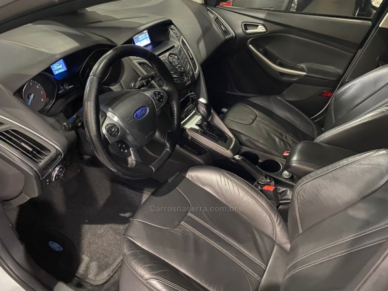 FOCUS 2.0 SE HATCH 16V FLEX 4P AUTO - 2014 - CAXIAS DO SUL