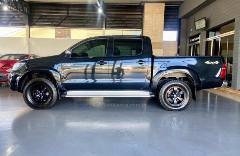 HILUX 2.7 SRV 4X4 CD 16V FLEX 4P AUTOMÁTICO - 2012 - GIRUá