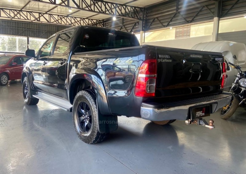 HILUX 2.7 SRV 4X4 CD 16V FLEX 4P AUTOMÁTICO - 2012 - GIRUá
