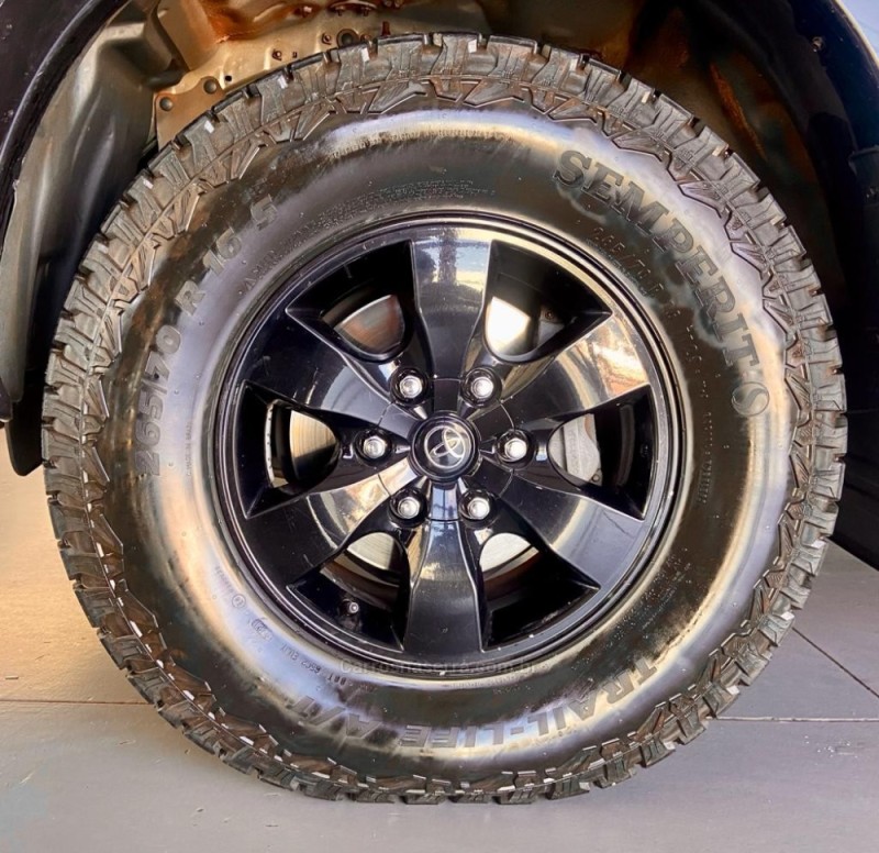 HILUX 2.7 SRV 4X4 CD 16V FLEX 4P AUTOMÁTICO - 2012 - GIRUá