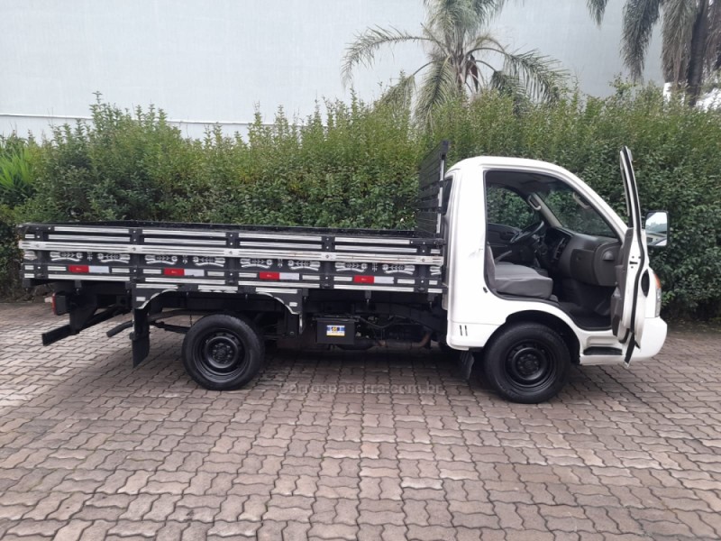 HR 2.5 TCI HD LONGO COM CAÇAMBA 4X2 8V 94CV TURBO INTERCOOLER DIESEL 2P MANUAL - 2011 - CAXIAS DO SUL