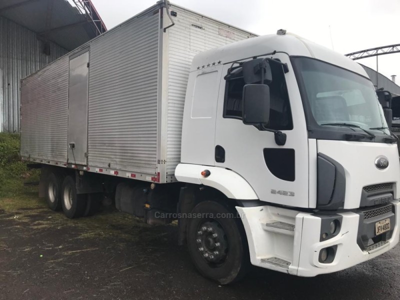 CARGO 2423 E 6X2 TURBO - 2013 - CAXIAS DO SUL