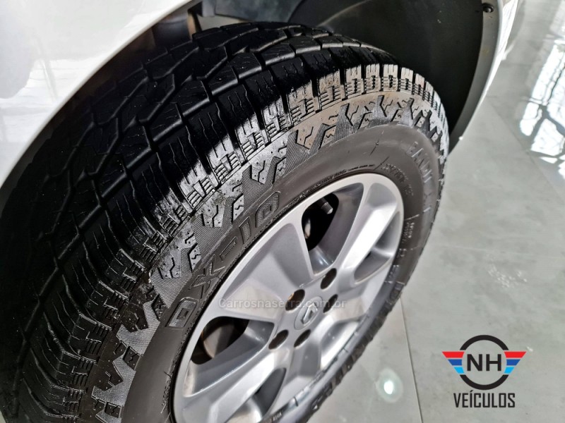 DUSTER OROCH 2.0 16V FLEX DYNAMIQUE 4P MANUAL - 2016 - NOVO HAMBURGO