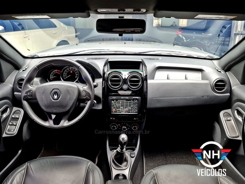 DUSTER OROCH 2.0 16V FLEX DYNAMIQUE 4P MANUAL - 2016 - NOVO HAMBURGO