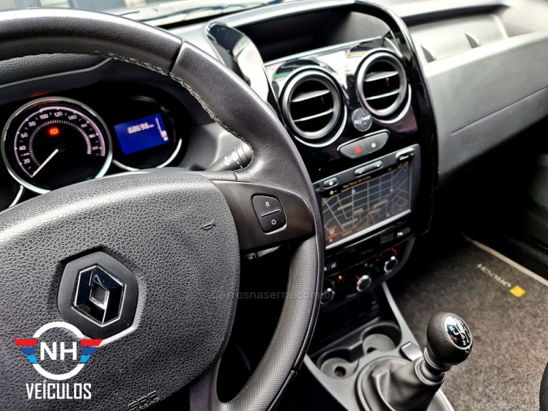 DUSTER OROCH 2.0 16V FLEX DYNAMIQUE 4P MANUAL - 2016 - NOVO HAMBURGO