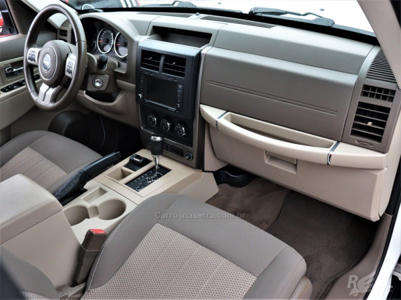 CHEROKEE 3.7 SPORT 4X4 V6 12V GASOLINA 4P AUTOMÁTICO - 2012 - SAPIRANGA