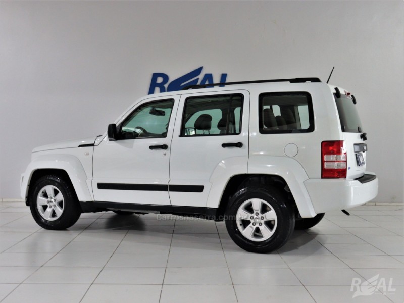CHEROKEE 3.7 SPORT 4X4 V6 12V GASOLINA 4P AUTOMÁTICO - 2012 - SAPIRANGA
