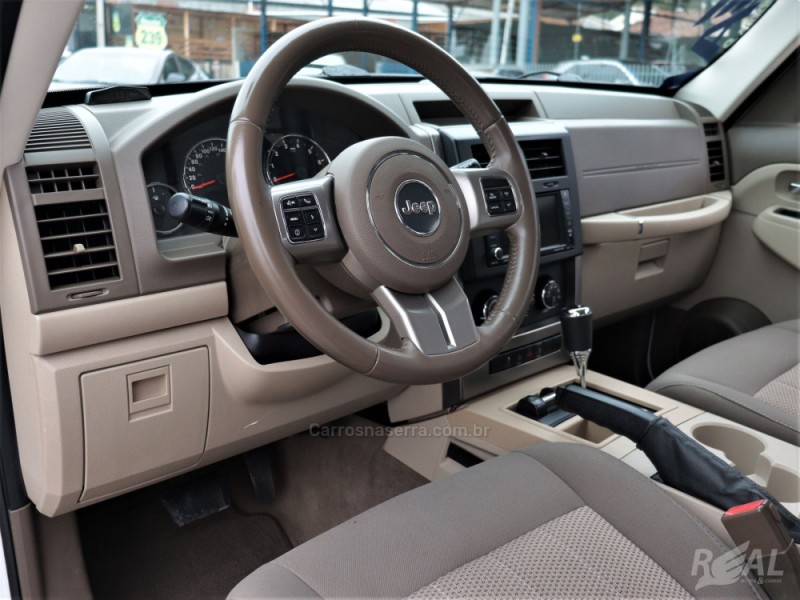 CHEROKEE 3.7 SPORT 4X4 V6 12V GASOLINA 4P AUTOMÁTICO - 2012 - SAPIRANGA