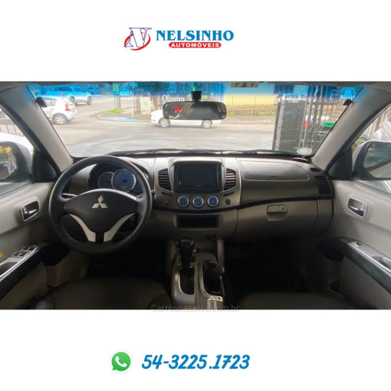 L200 TRITON 3.2 HPE 4X4 CD 16V TURBO INTERCOOLER DIESEL 4P AUTOMÁTICO - 2009 - CAXIAS DO SUL