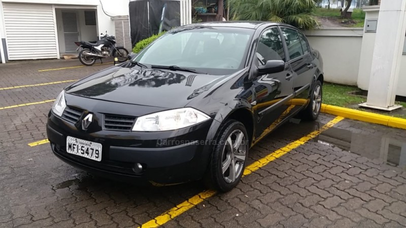 MÉGANE 1.6 EXPRESSION 16V FLEX 4P MANUAL