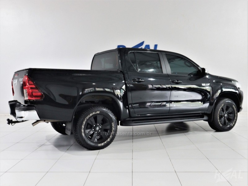 HILUX 2.7 SRV 4X2 CD 16V FLEX 4P AUTOMÁTICO - 2017 - SAPIRANGA