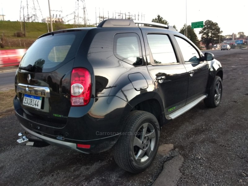 DUSTER 1.6 TECH ROAD 4X2 16V FLEX 4P MANUAL - 2013 - FARROUPILHA