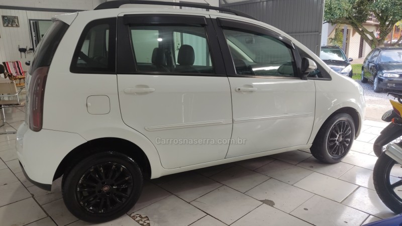 IDEA 1.4 MPI ATTRACTIVE 8V FLEX 4P MANUAL - 2011 - CAXIAS DO SUL