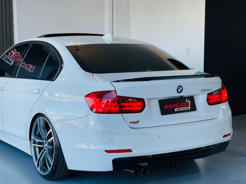 328I 2.0 SPORT GP 16V GASOLINA 4P AUTOMÁTICO - 2013 - ESTâNCIA VELHA