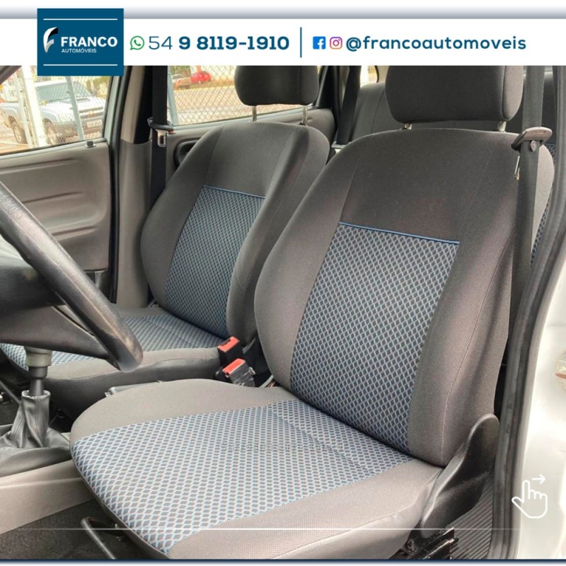 CLASSIC 1.0 VHC LIFE 8V FLEX 4P MANUAL - 2013 - VACARIA