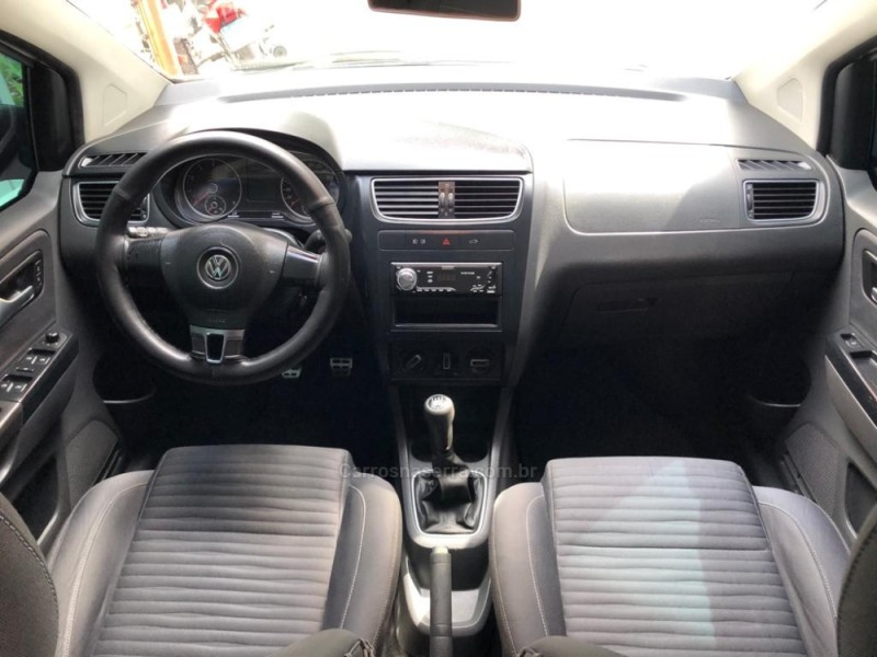 CROSSFOX 1.6 MI FLEX 8V 4P MANUAL - 2012 - TRêS COROAS