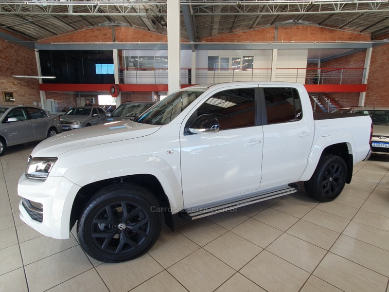 AMAROK 3.0 V6 TDI HIGHLINE CD DIESEL 4MOTION AUTOMÁTICO - 2019 - FARROUPILHA