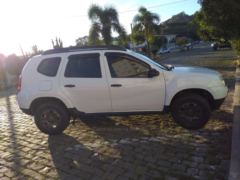 DUSTER 1.6 EXPRESSION 4X2 16V FLEX 4P MANUAL
