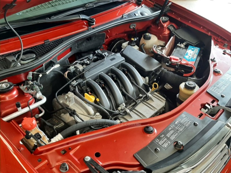 DUSTER 1.6 DYNAMIQUE 4X2 16V FLEX 4P MANUAL - 2015 - CAXIAS DO SUL