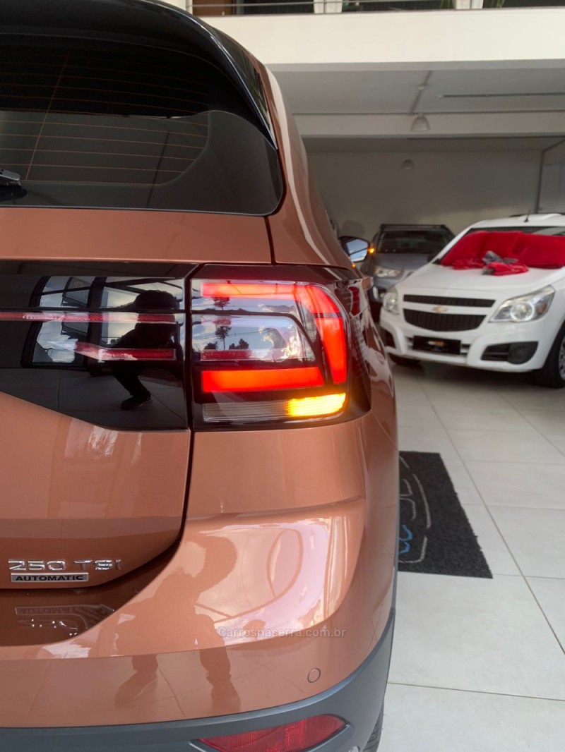 T-CROSS 1.4 HIGHLINE TSI 16V FLEX 4P AUTOMÁTICO - 2020 - CAXIAS DO SUL