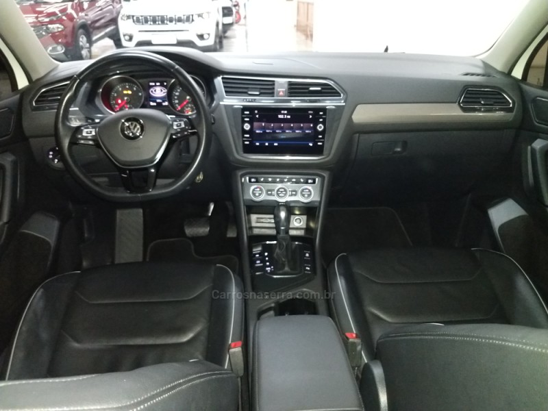 TIGUAN 1.4 ALLSPACE COMFORT 250 TSI FLEX 4P - 2018 - CAXIAS DO SUL