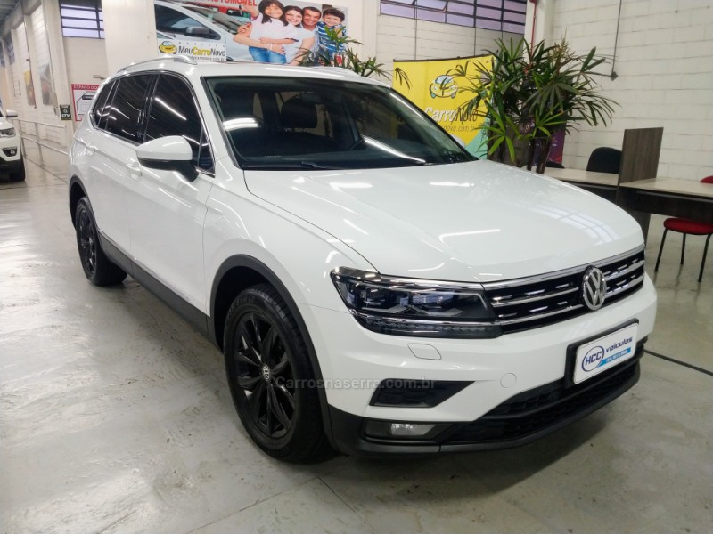 TIGUAN 1.4 ALLSPACE COMFORT 250 TSI FLEX 4P